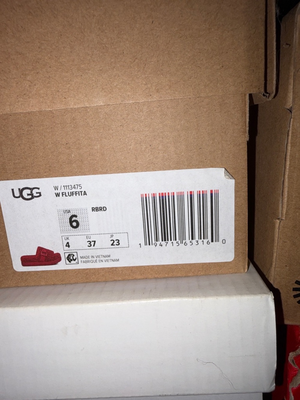 Women’s UGG slippers - Picture 4 of 4